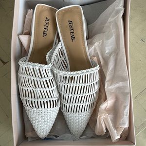 Just Fab size 7.5 white mule shoes